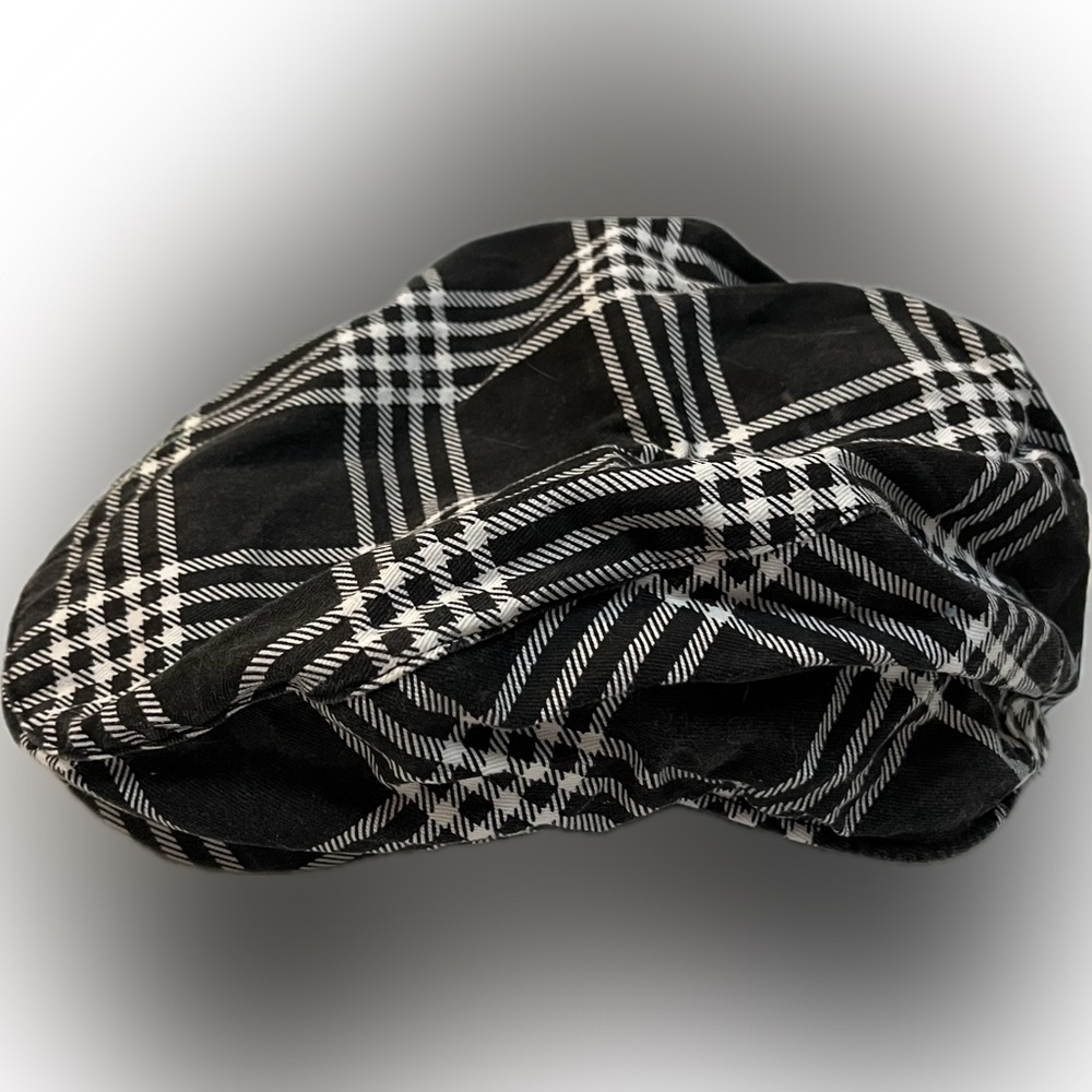 Black & White Plaid Flat Cap c2006 y2k 2000s